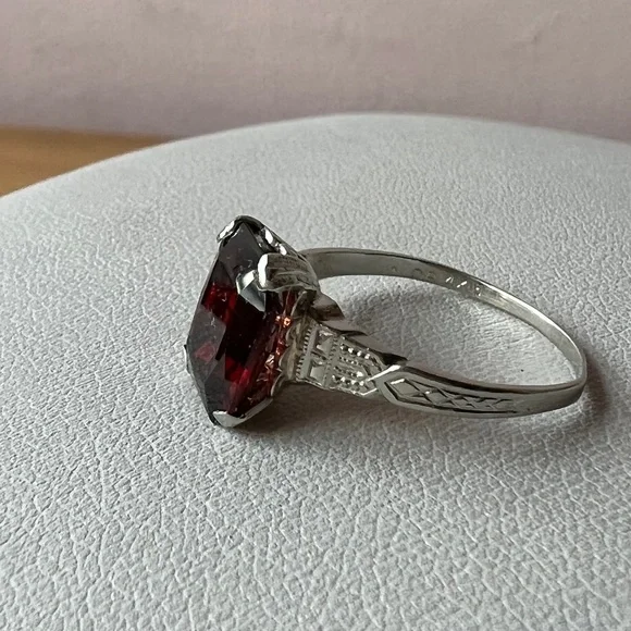OSTBY BARTON ANTIQUE ART DECO 14K WHITE GOLD EMERALD CUT GARNET RING HALLMARKED